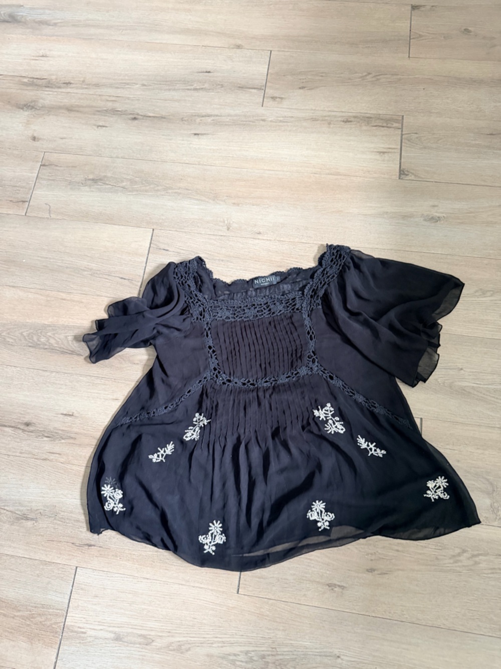 Black Embroidered Flutter Sleeve Peasant Top - Women - Picture 2 of 4